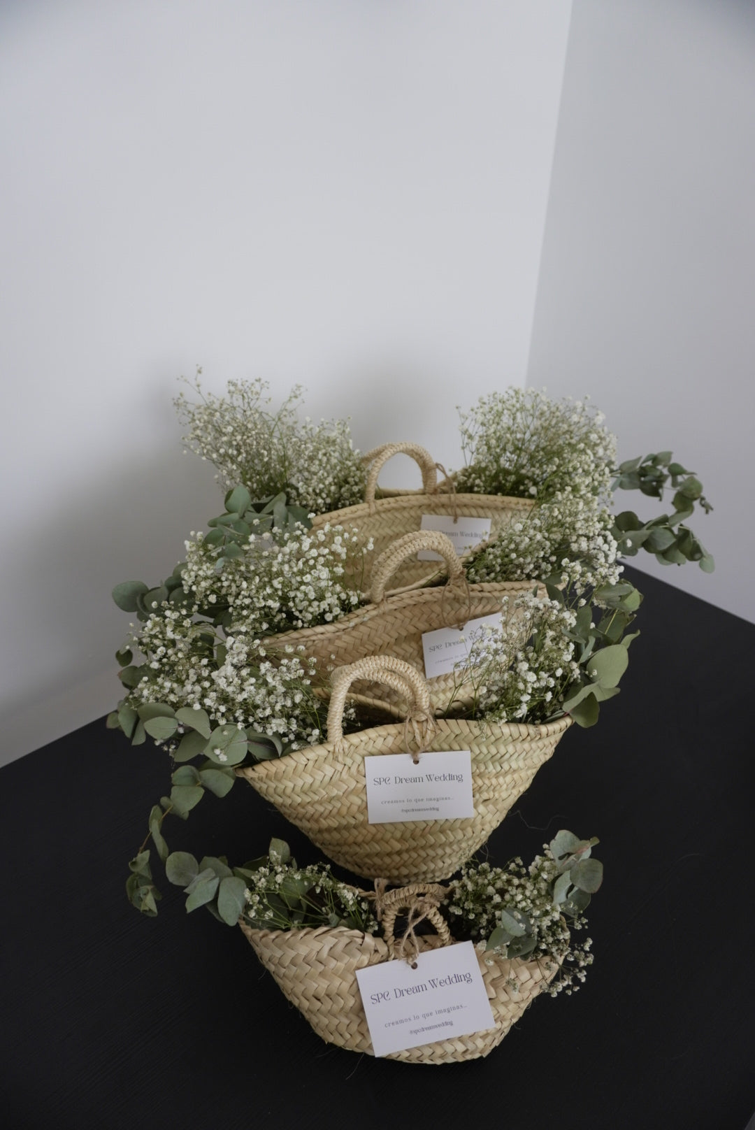 Cesta con flores PAJES BODA- Se personalizan con Diadema - SPC DREAM WEDDING